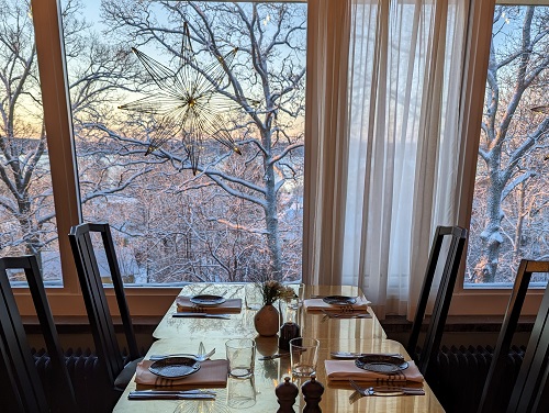Vintrig utsikt från restaurangen på Hotell Kristina