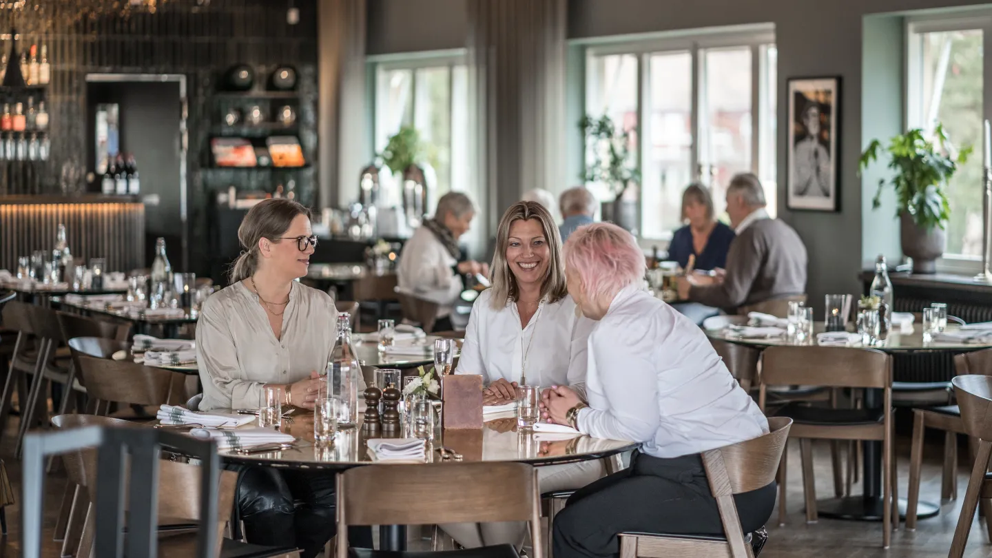 Restaurangen på Hotell Kristina lunchgäster